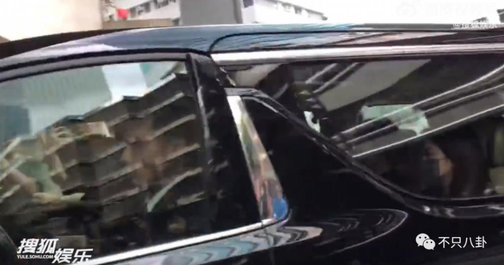 李玟离世后，她的二姐竟也被指责了？