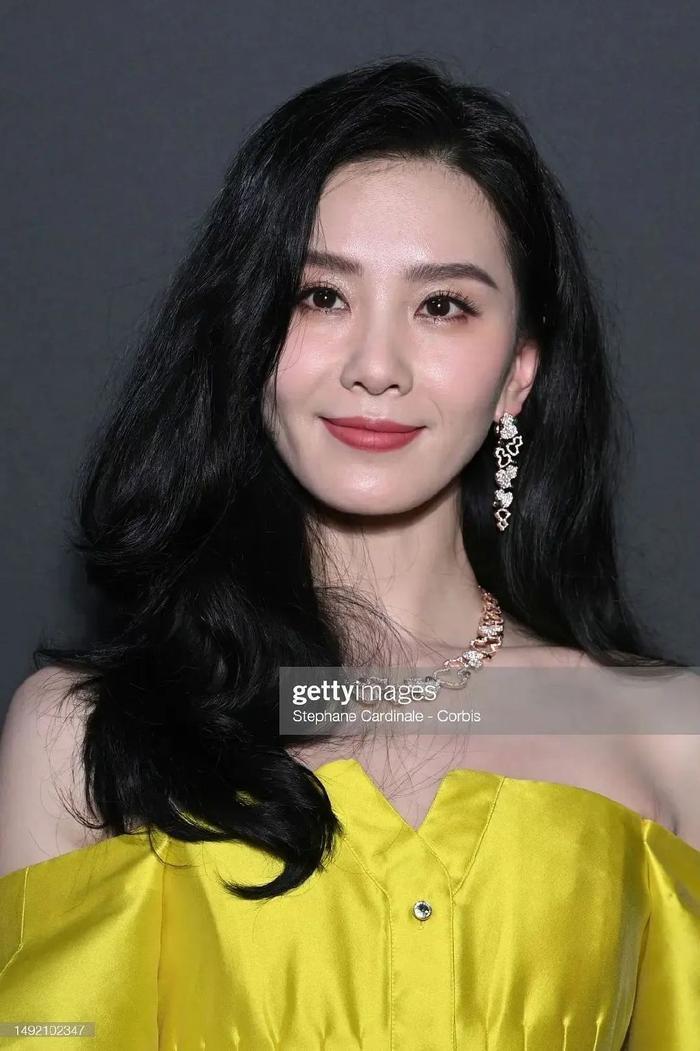 36岁刘诗诗：没整容，没离婚