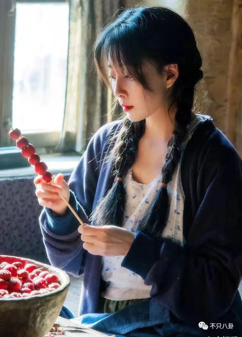 怀孕了？她的感情经历好坎坷，现在终于好事将近了吗……