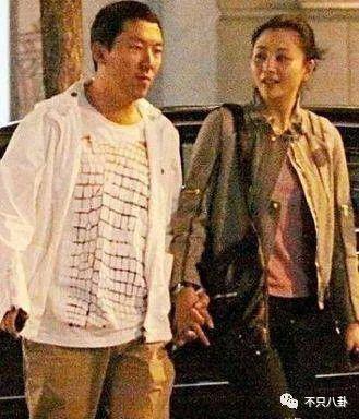 怀孕了？她的感情经历好坎坷，现在终于好事将近了吗……