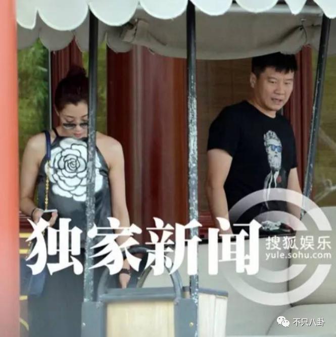 怀孕了？她的感情经历好坎坷，现在终于好事将近了吗……