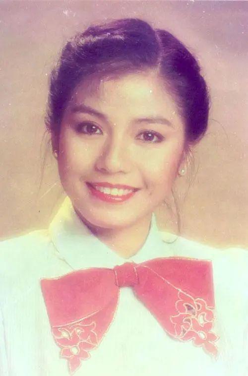 他走了14年，她始终没有改嫁