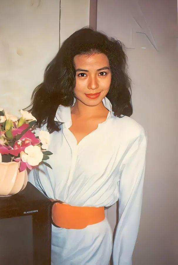 他走了14年，她始终没有改嫁