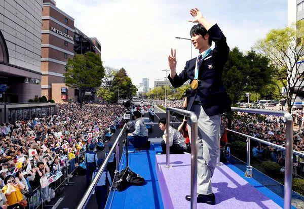 啊？顶流男明星偷偷结婚了！！！