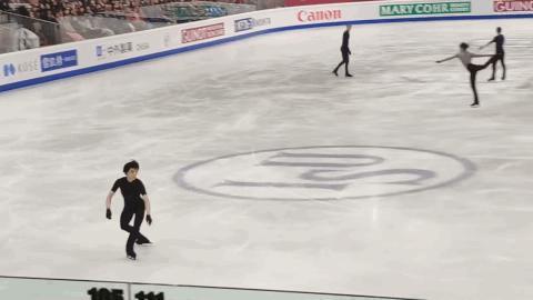 啊？顶流男明星偷偷结婚了！！！