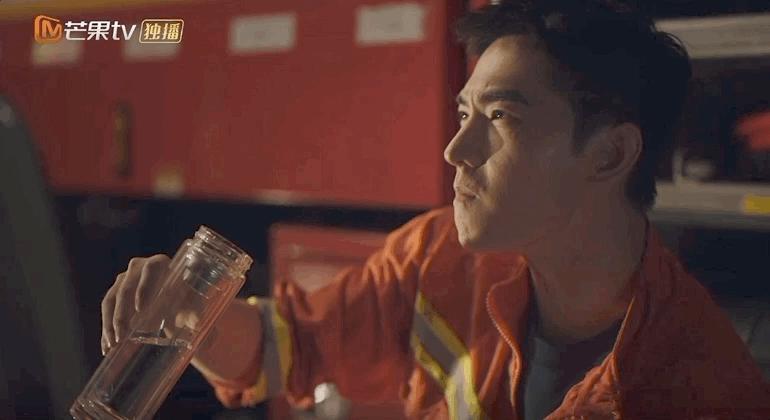 孟宴臣大火，“老来得粉”魏大勋戏里爱妹妹戏外爱姐姐？