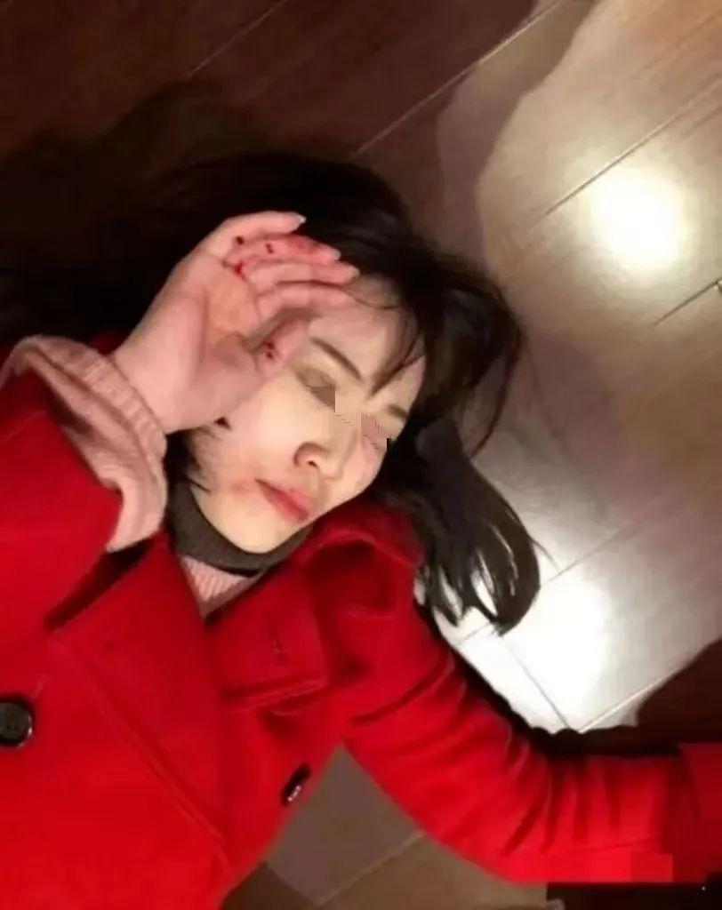 出轨老公好兄弟，闹上热搜，女儿脸都丢光…