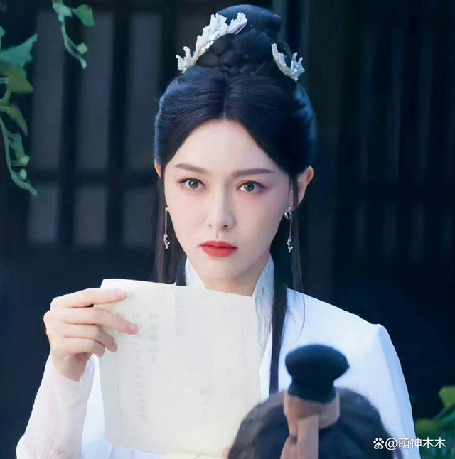 39岁唐嫣又演少女！新剧造型显老，被嘲讽像灭绝师太
