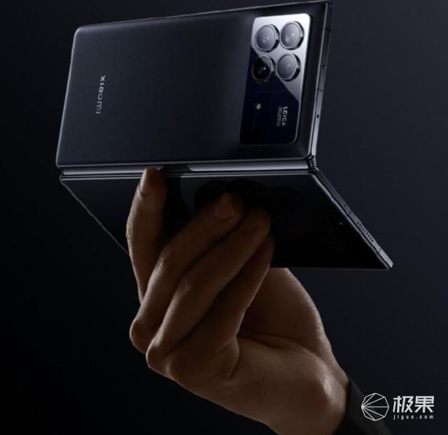 雷军2023年度演讲定档！众多新品亮相，折叠屏新机 、小米汽车通通都有…