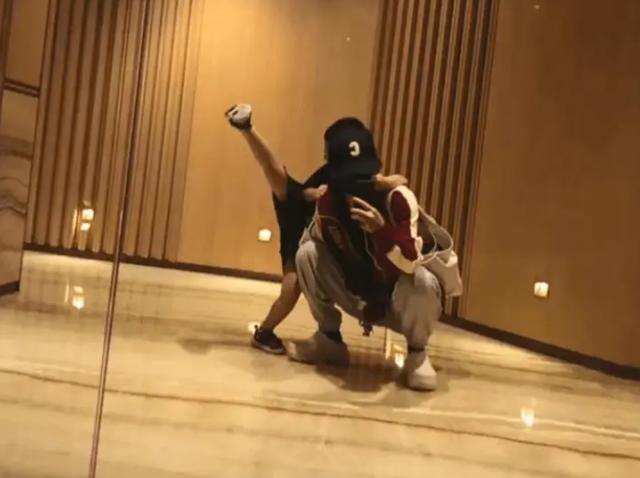 赵丽颖首谈儿子想想：绝不会成虎妈，他想做什么就做什么