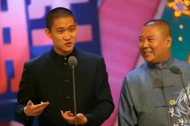 曹云金何云伟同框直播超10万观看量，留言已东山再起评论