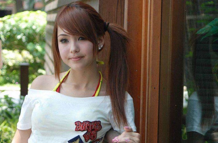 昆凌和方媛，从娱乐圈到天王嫂培训班