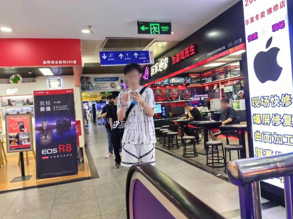 线下买电脑比电商还便宜？差价近千元等卖场乱象再起
