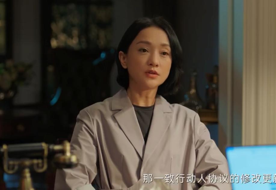 48岁周迅的精英生活，浪漫极了
