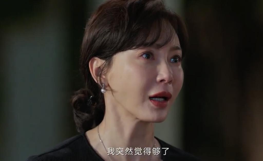 48岁周迅的精英生活，浪漫极了