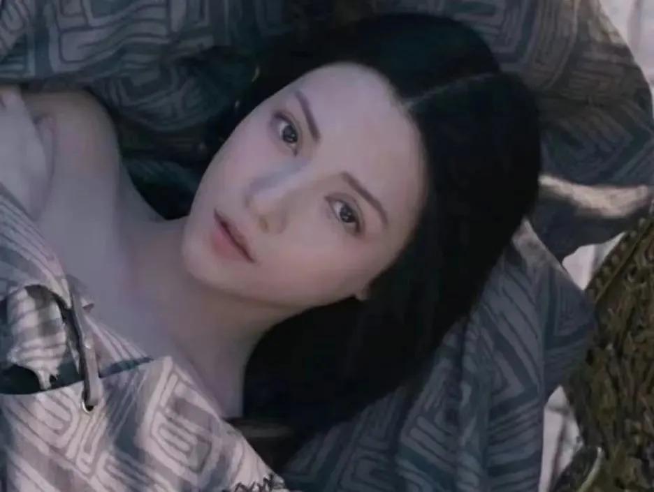 新人妲己娜然，差点就当了成龙儿媳妇？