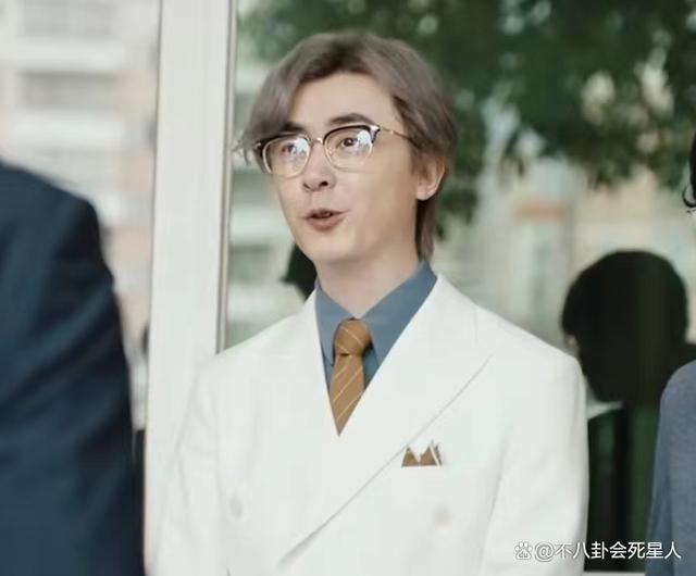 港版《狂飙》差评一片，谢天华林雪也“救”不了这部电影