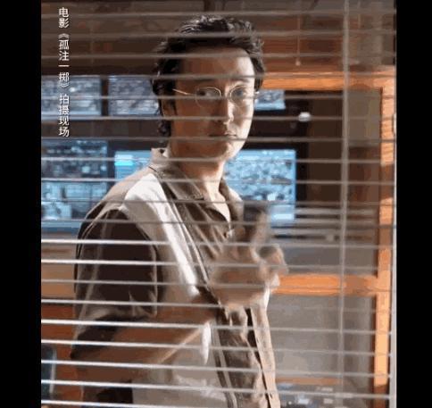 同样演“黑老大”，王传君张颂文陈道明放一起，差别出来了