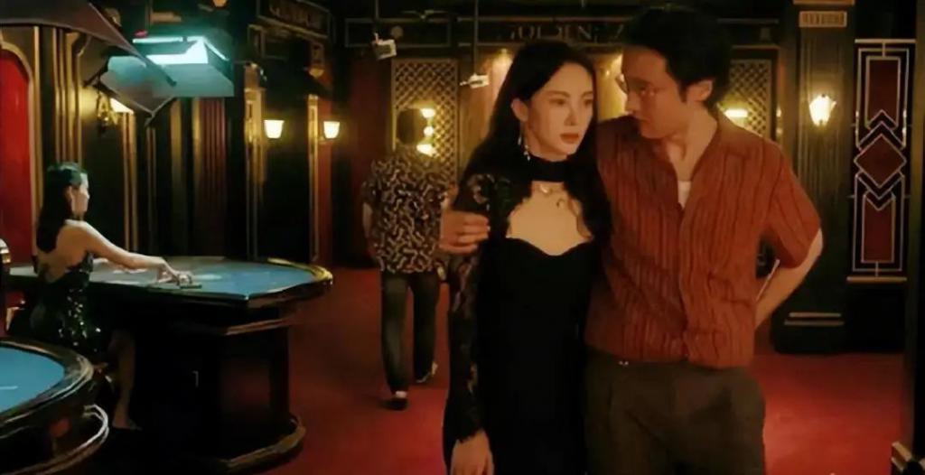 同样演“黑老大”，王传君张颂文陈道明放一起，差别出来了