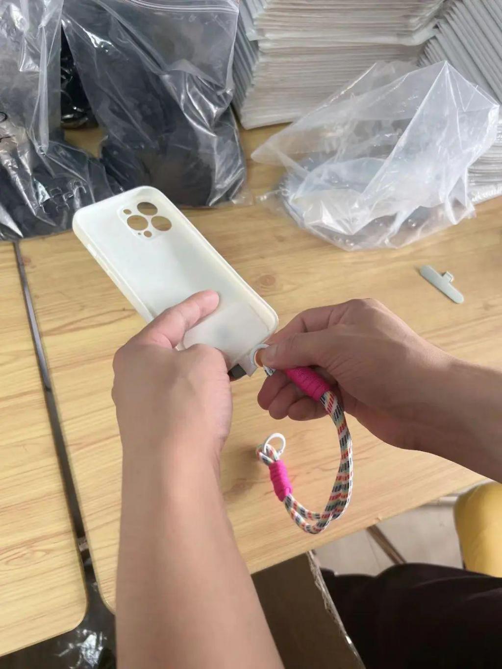 销量翻倍！深漂小伙盯上“出行神器”，狂销几万条