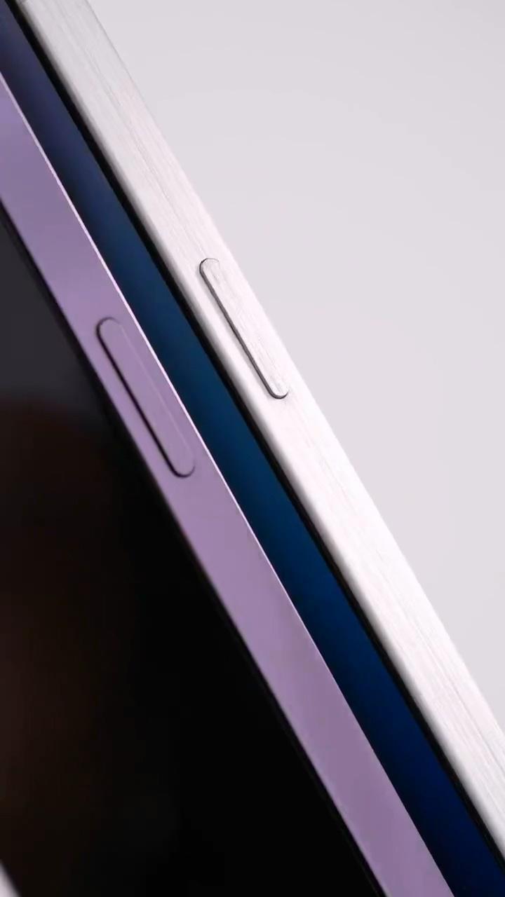 苹果iPhone 15机模上手：收窄边框、改用Action按钮和USB-C端口
