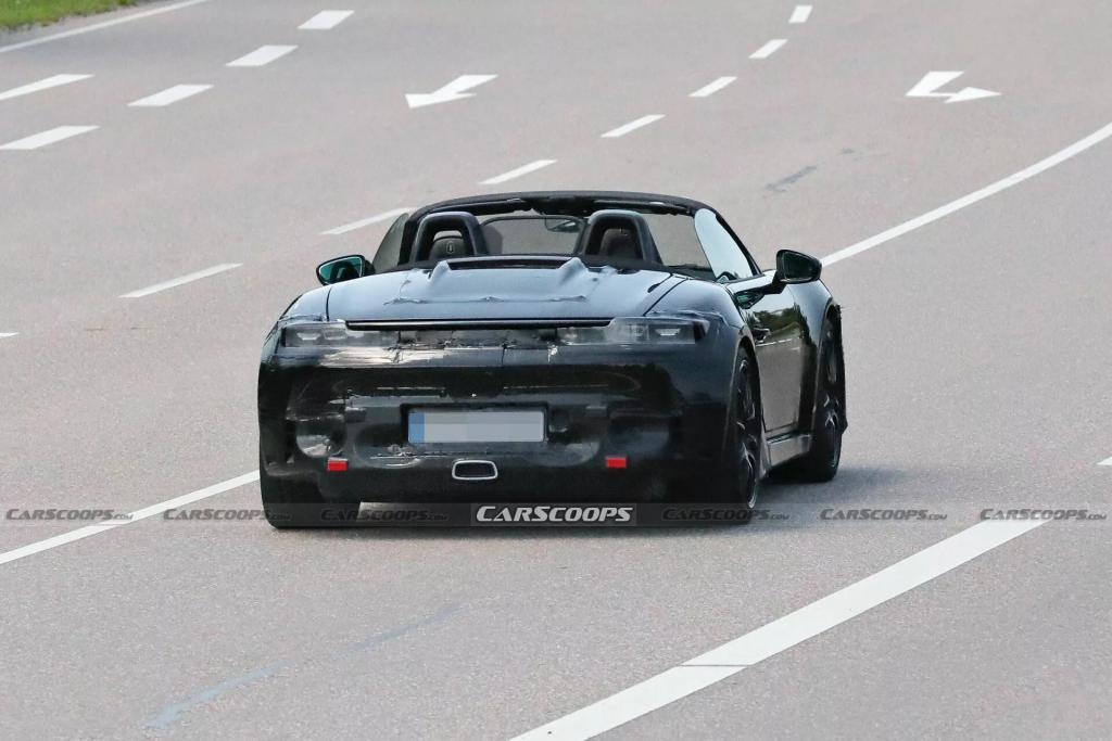 2025 款保时捷 718 Boxster 电动跑车路测照片曝光