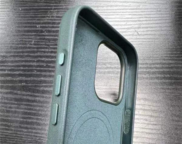 iPhone 15 就这？我劝你还是别等了