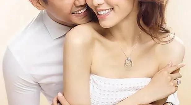 发文力挺渣男老公的娱乐圈“好老婆”被骂惨了