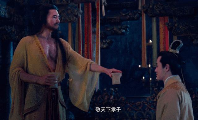 看了费翔的大胸肌，感慨我妈好福气