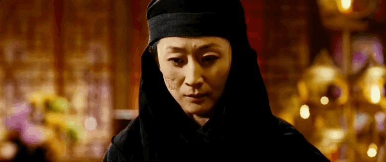 骂完过后，网友集体洗白她？