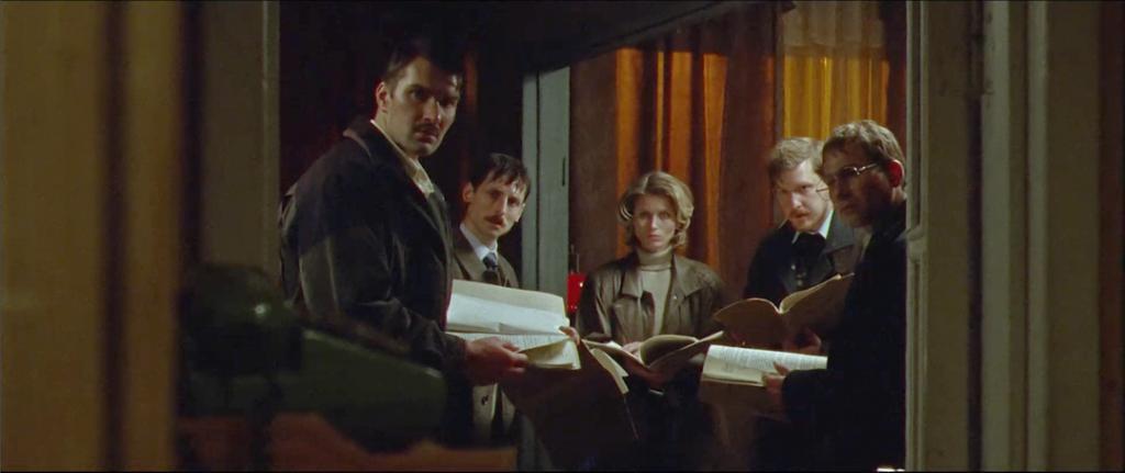 生猛露骨，这是能过审的尺度？