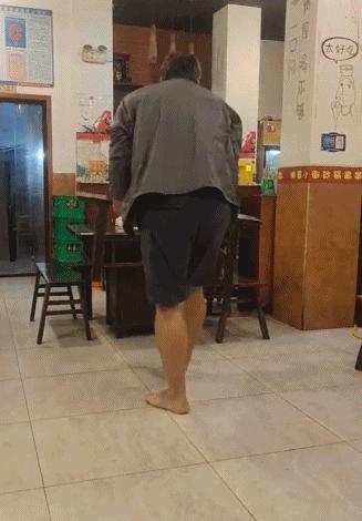 成都，你迷倒了多少外国腹肌男孩