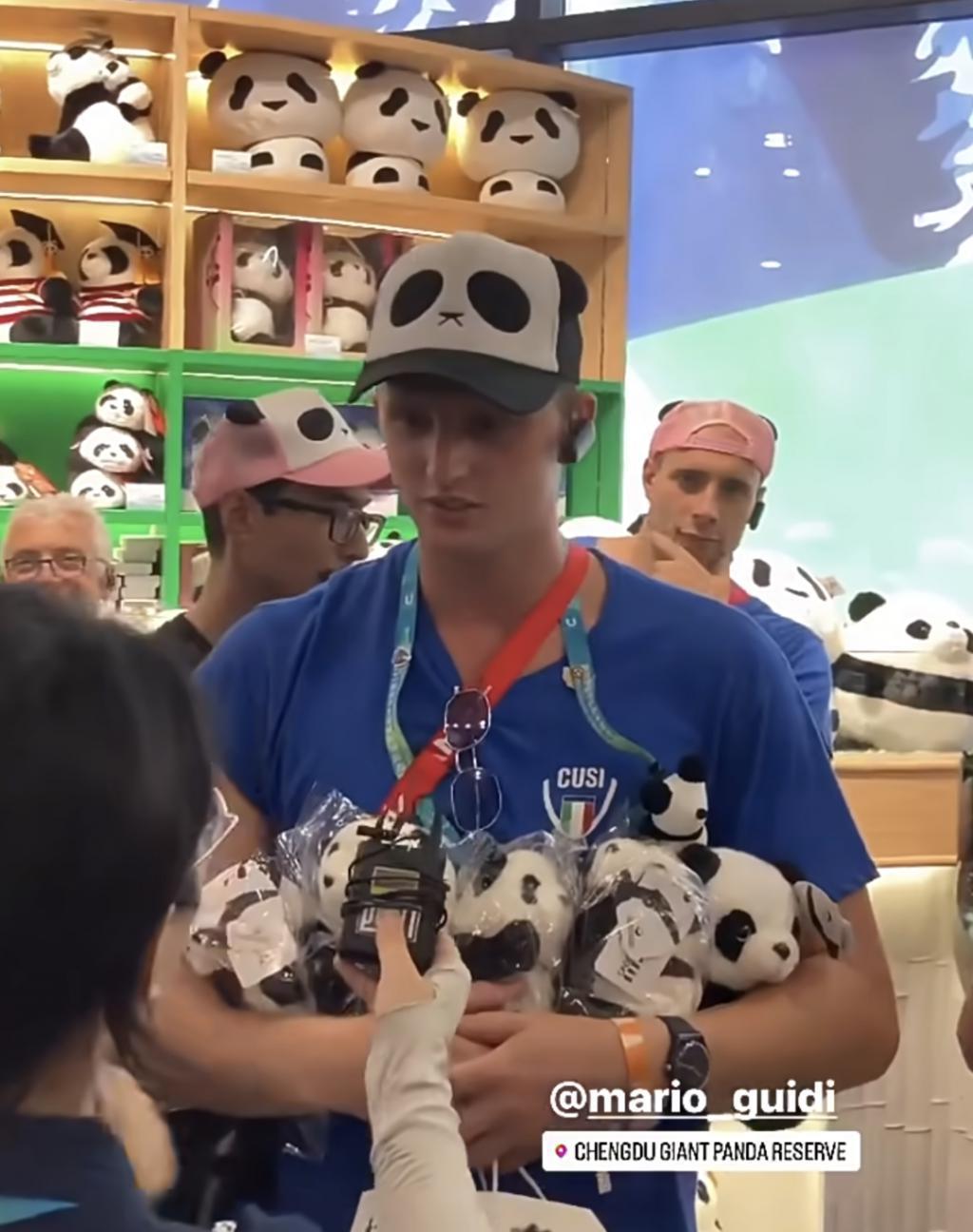 成都，你迷倒了多少外国腹肌男孩