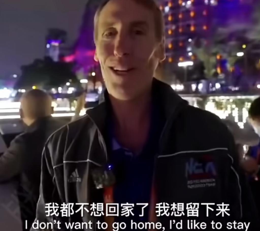 成都，你迷倒了多少外国腹肌男孩