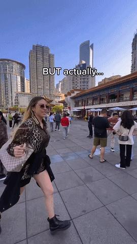 成都，你迷倒了多少外国腹肌男孩