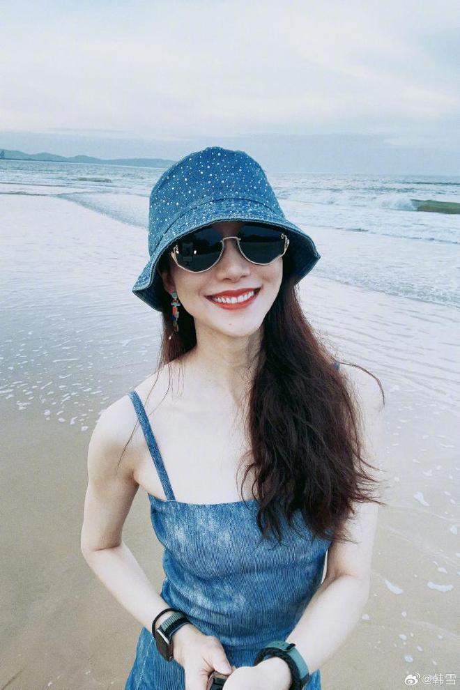 韩雪分享海边美照，40岁依旧美如少女