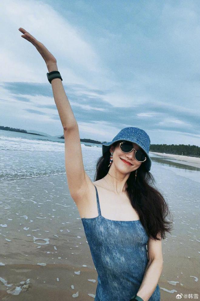 韩雪分享海边美照，40岁依旧美如少女