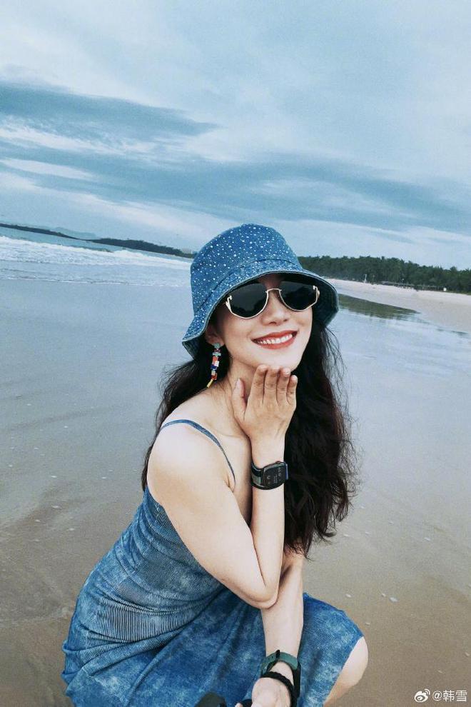 韩雪分享海边美照，40岁依旧美如少女