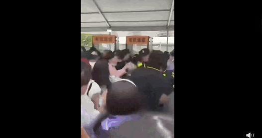 打上热搜!圈内顶流闹这么大?