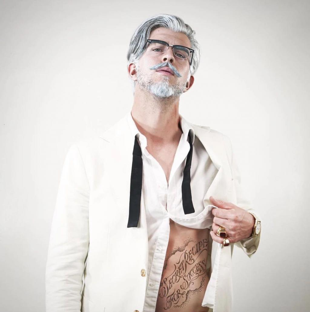 7 亿人看猛男擦边，这就是顶级商战？