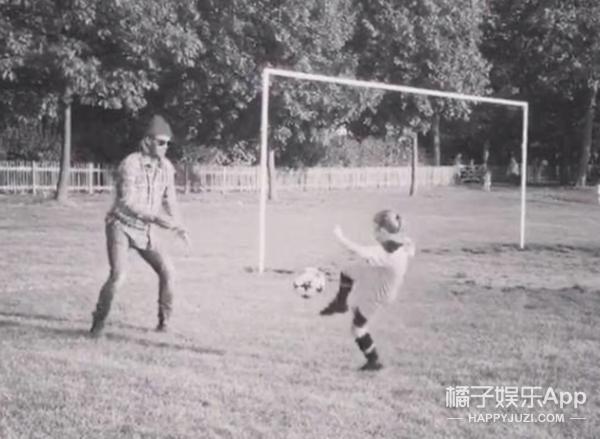 还记得贝克汉姆女儿小七吗？她瘦了？