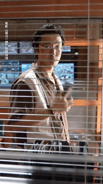 应粉丝要求，我来查王传君了