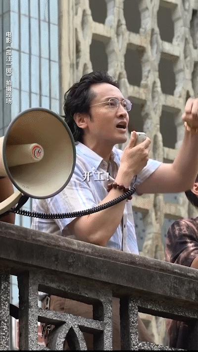 应粉丝要求，我来查王传君了