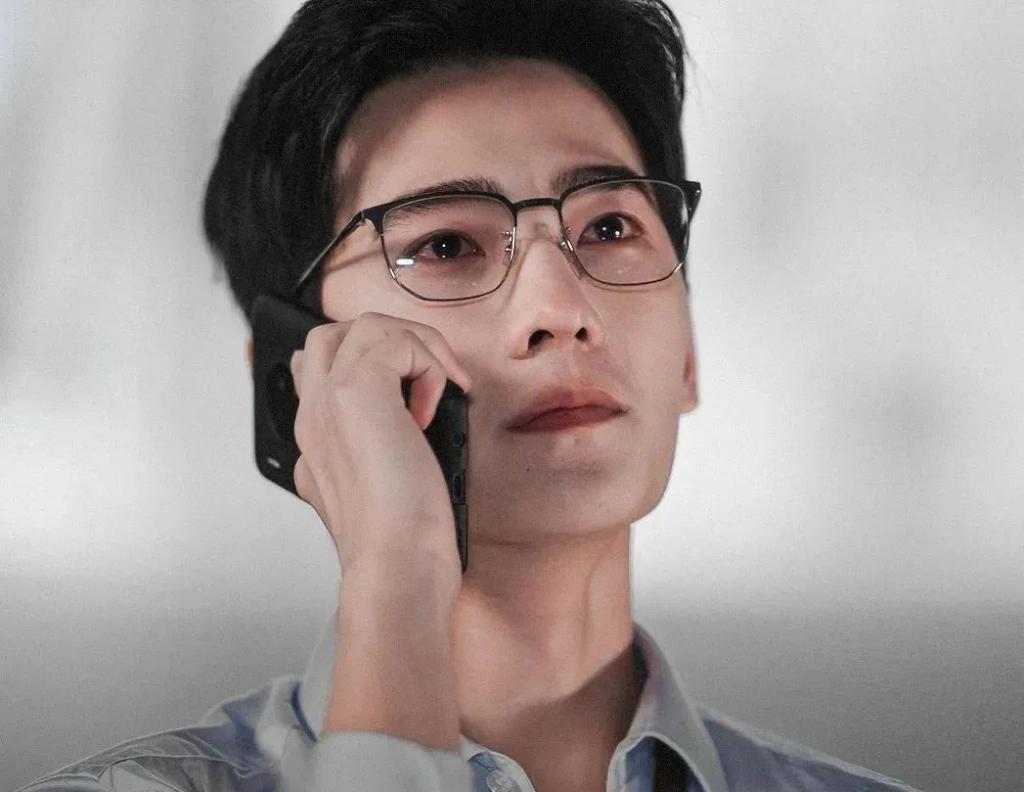 脸依旧能打，粉丝却跑光了