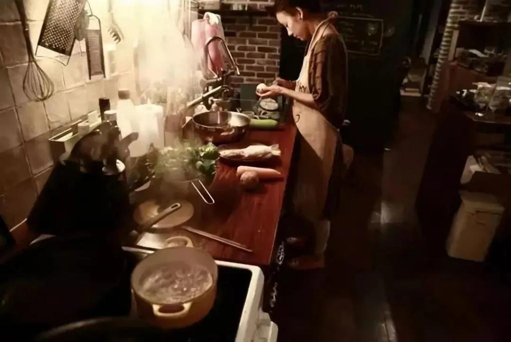 “国民妖精”撩遍帅哥却嫁丑男10年，炒房亏了拍广告捞金？