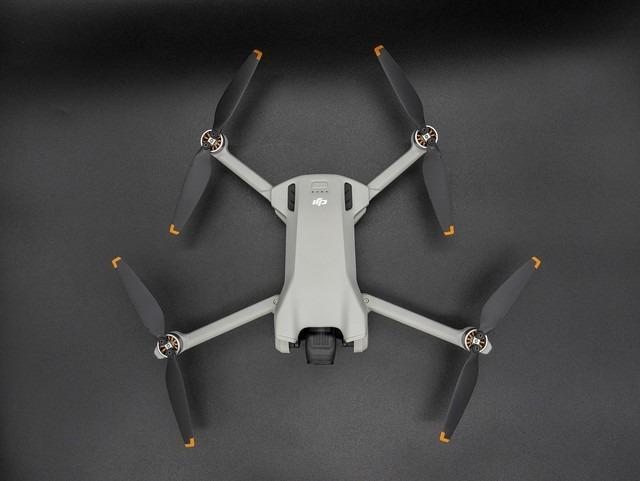 不到3000元不申报玩航拍 51分钟续航的大疆Mini 3值不值？