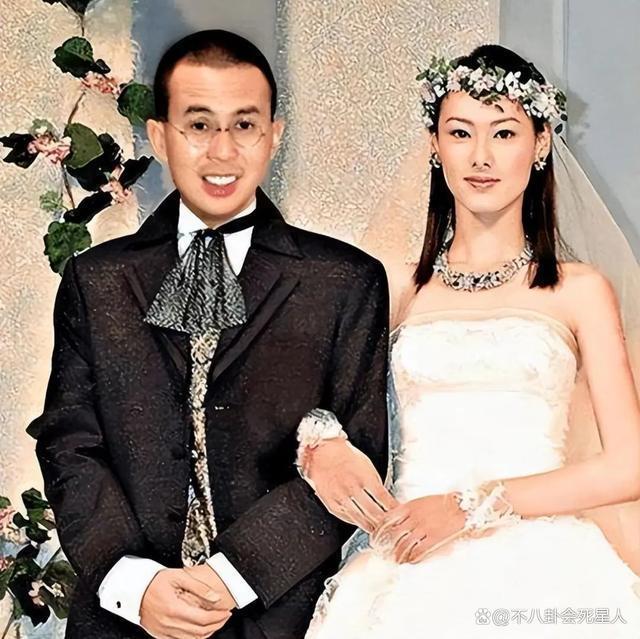 曝光长子正脸，低调了12年的梁洛施，终于“不怕”李嘉诚了