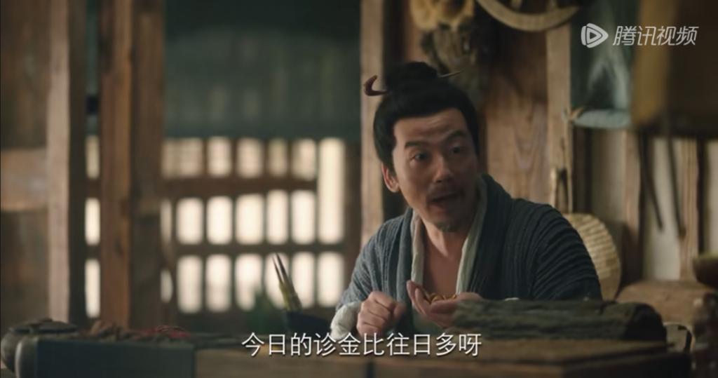 全网追上头，她凭什么爆火？