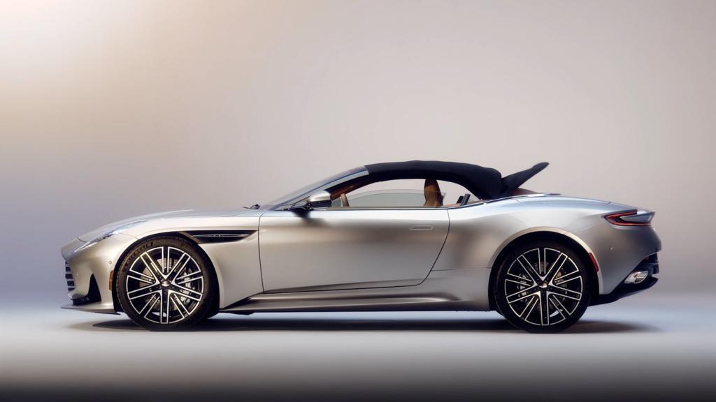 271.8万元，阿斯顿马丁 DB12 Volante 车型正式上市
