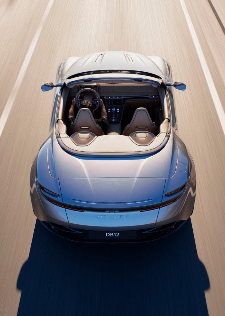 271.8万元，阿斯顿马丁 DB12 Volante 车型正式上市